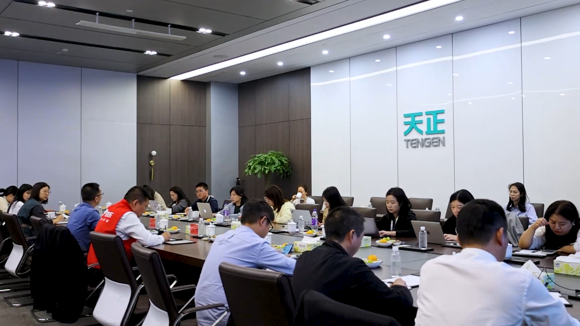 京东工业走进雷火电竞，探访产业数智化之路！